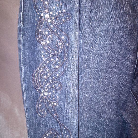 Blue Identity Retro beaded Denim  embellished jeans! - Picture 4 of 4